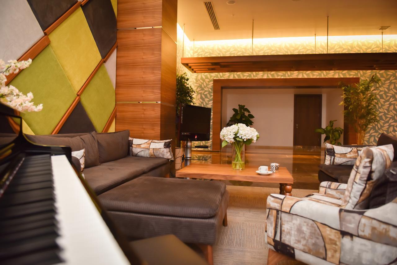 أوشاك Ozgobek Ronesans Hotel De Luxe المظهر الخارجي الصورة