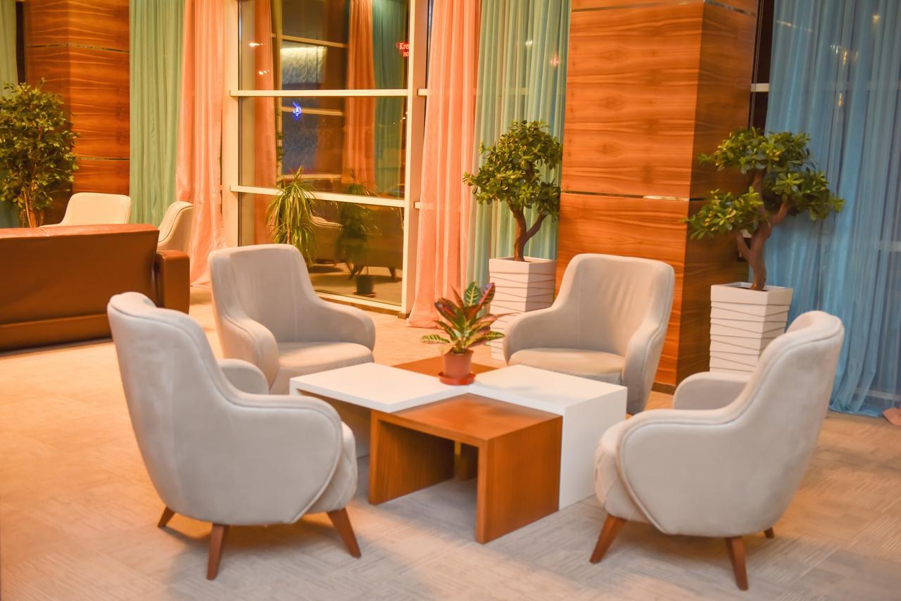 أوشاك Ozgobek Ronesans Hotel De Luxe المظهر الخارجي الصورة
