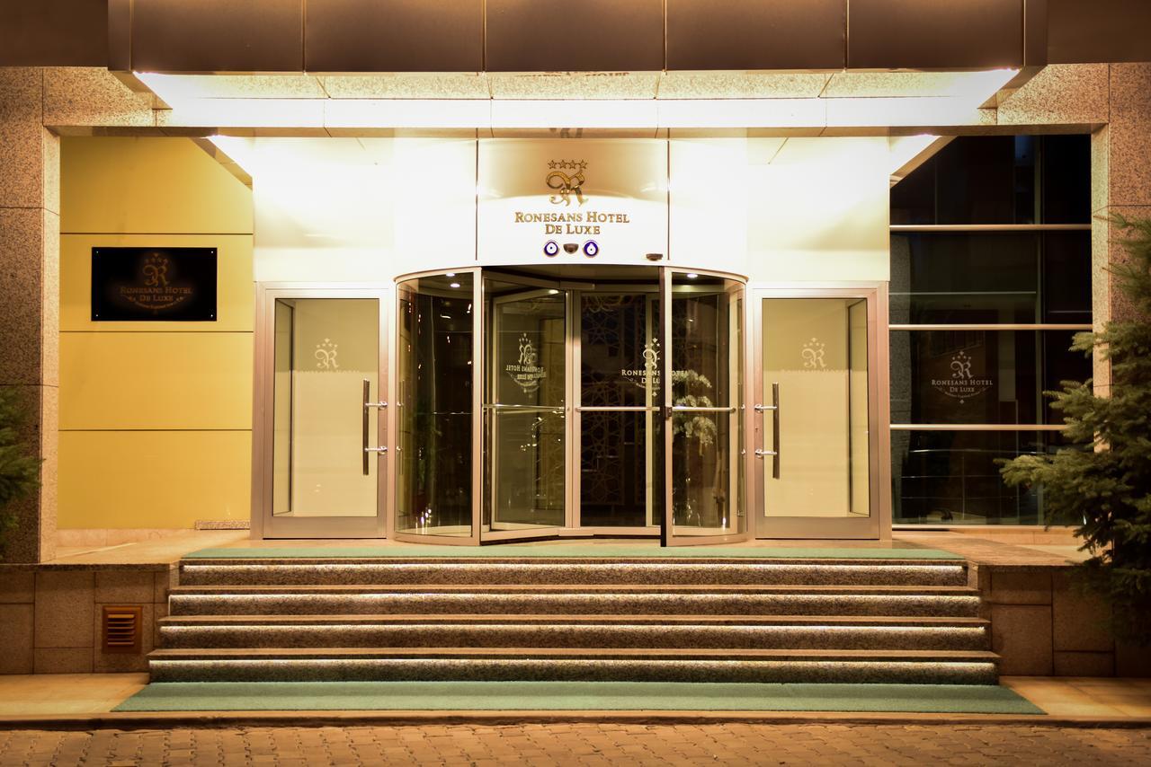 أوشاك Ozgobek Ronesans Hotel De Luxe المظهر الخارجي الصورة