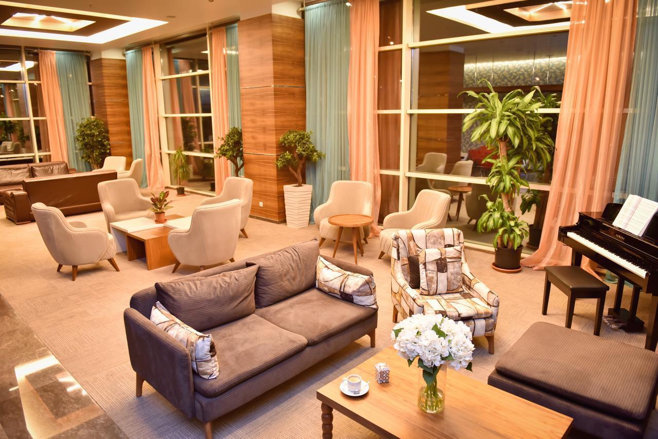 أوشاك Ozgobek Ronesans Hotel De Luxe المظهر الخارجي الصورة