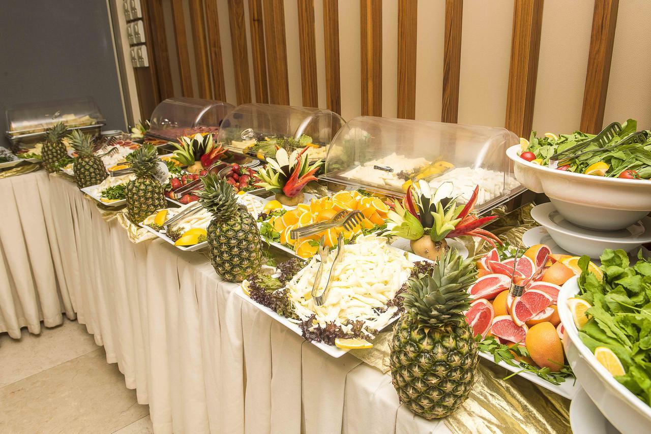 أوشاك Ozgobek Ronesans Hotel De Luxe المظهر الخارجي الصورة