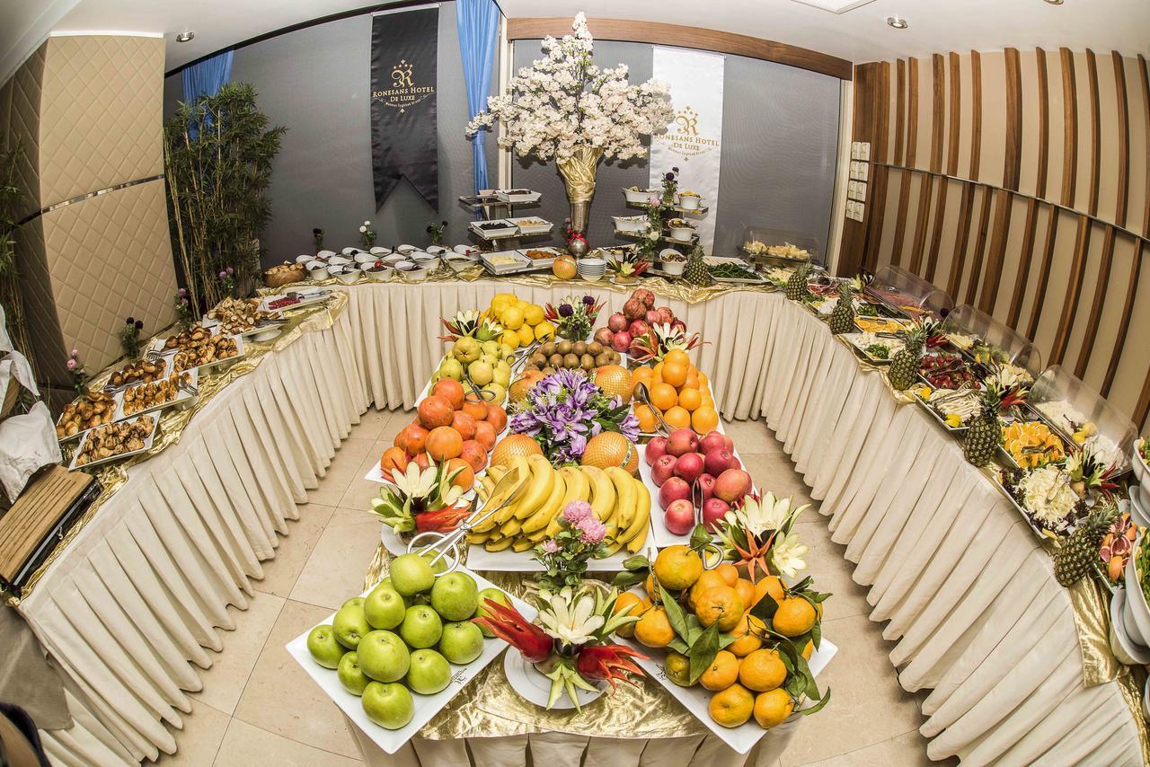 أوشاك Ozgobek Ronesans Hotel De Luxe المظهر الخارجي الصورة